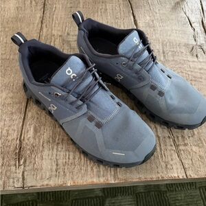 On Cloud Men's Gray Athletic Shoes
